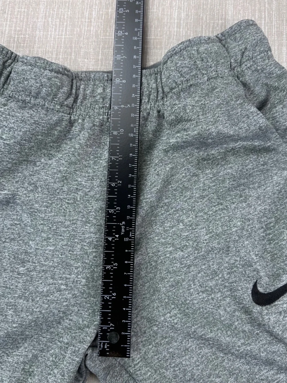 Nike BOYS Thermal Dri Fit Pants Gray Fleeced lined Sweatpants Youth Large